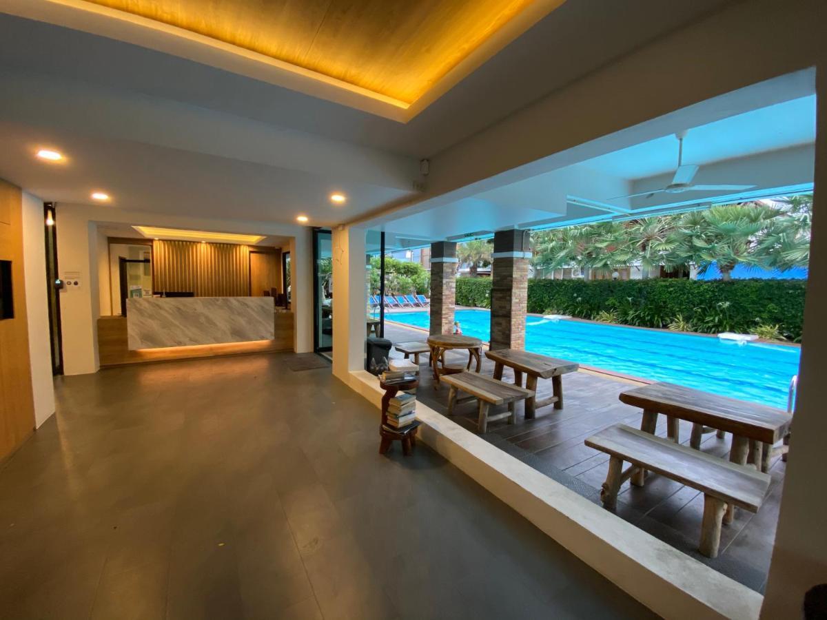 Hotel Huahin Terminal Extérieur photo